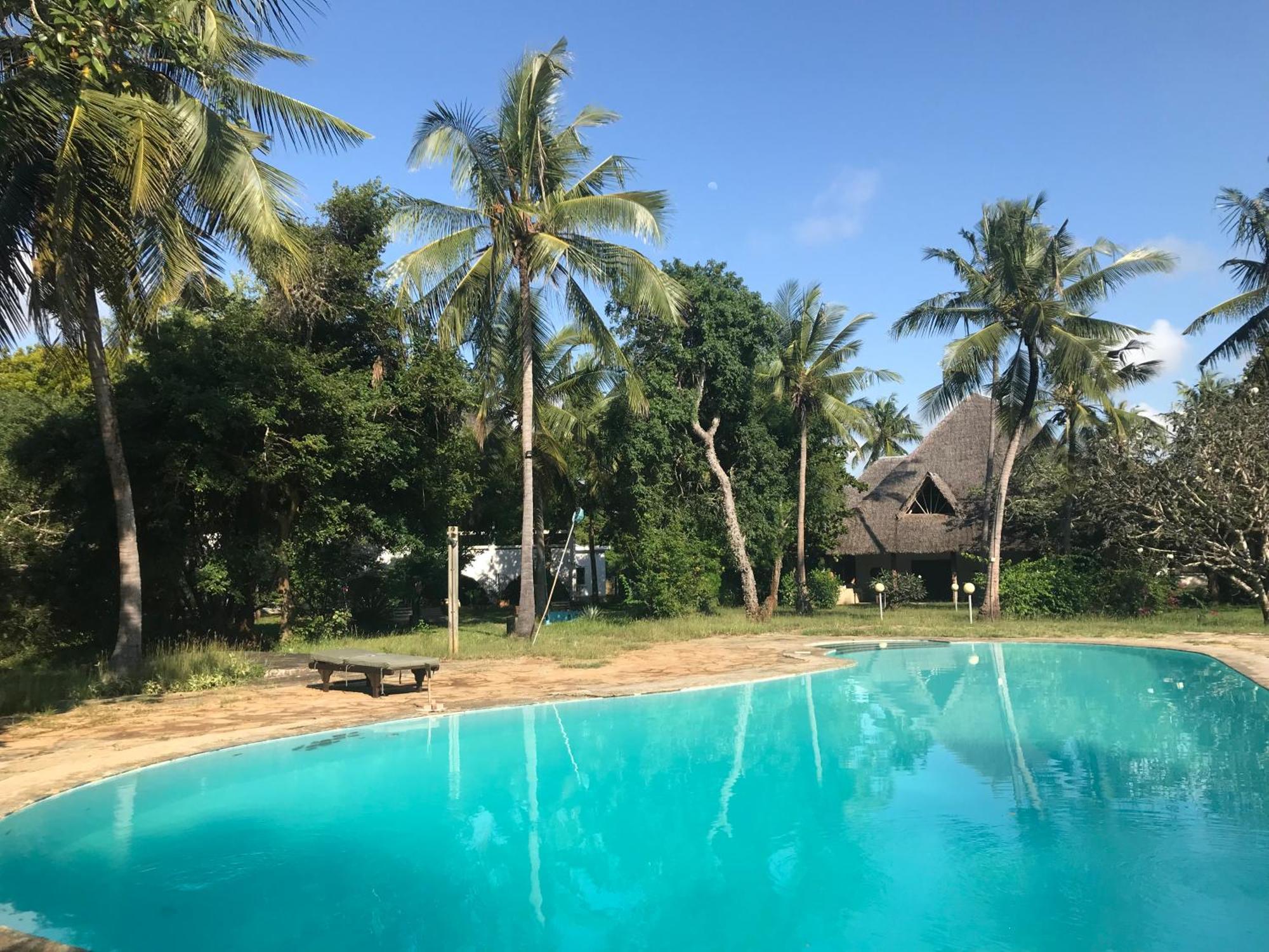 Hotel Footprints House Diani Beach Exterior foto