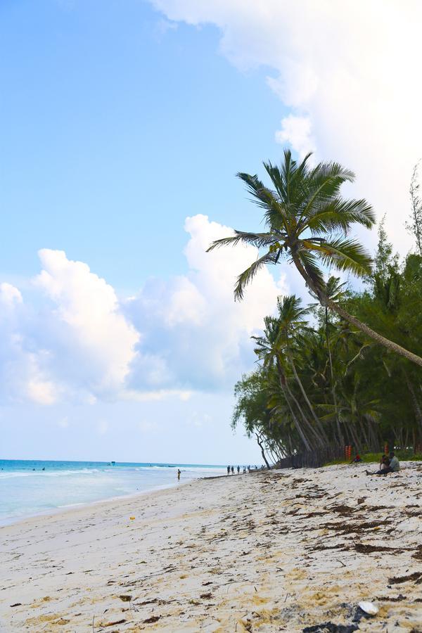 Hotel Footprints House Diani Beach Exterior foto